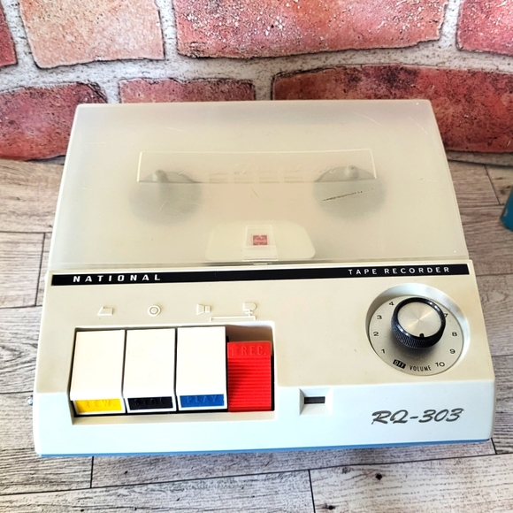 VINTAGE NATIONAL TAPE RECORDER - Picture 3 of 6
